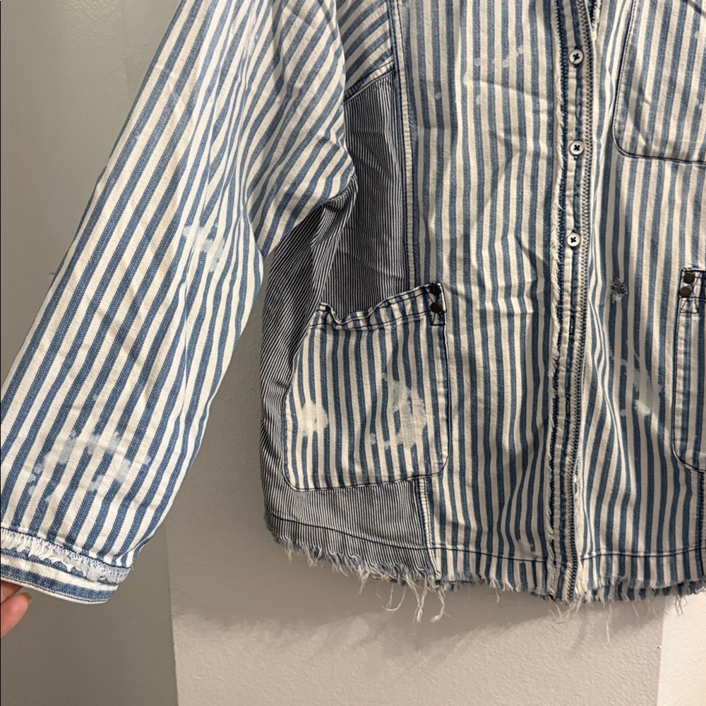 FREE PEOPLE DISTRESSED RAILROAD STIPE BUTTON DOWN - Picture 3 of 6